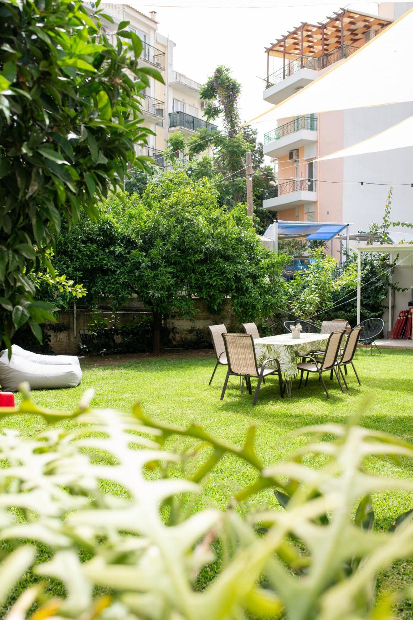 Cactus - Blooming Garden Apartments カラマタ エクステリア 写真